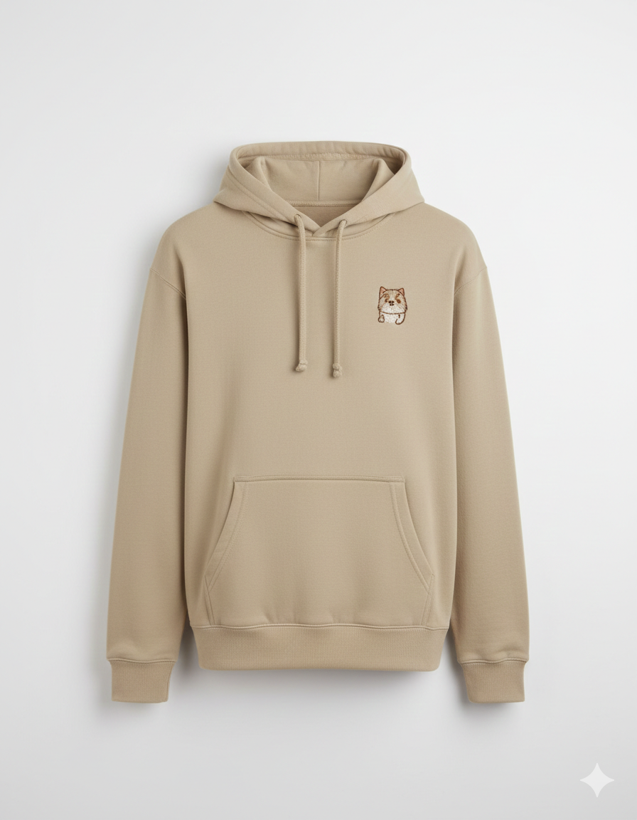 Cliente usando sudadera con su mascota